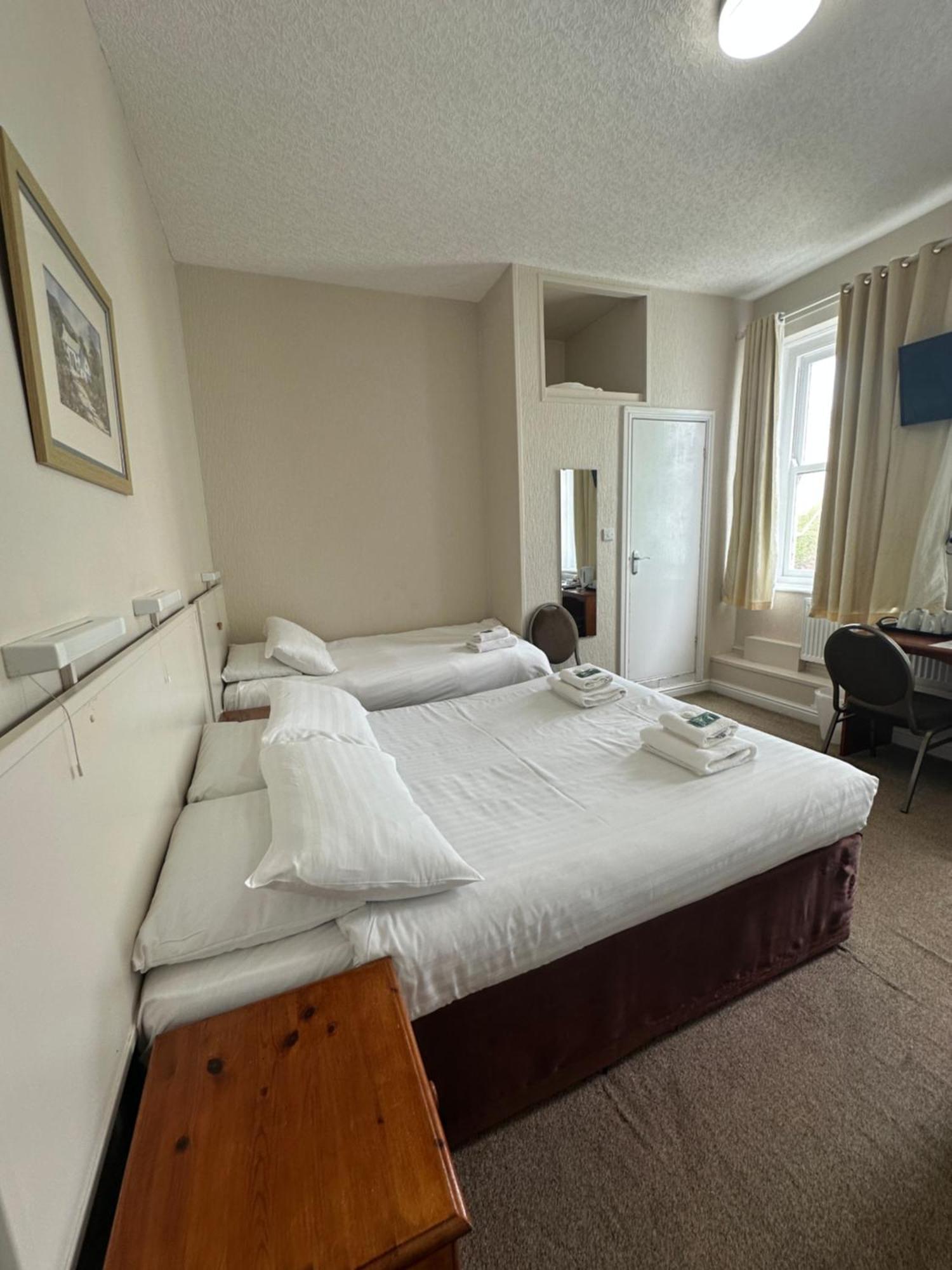 Clarence House Hotel Tenby Εξωτερικό φωτογραφία